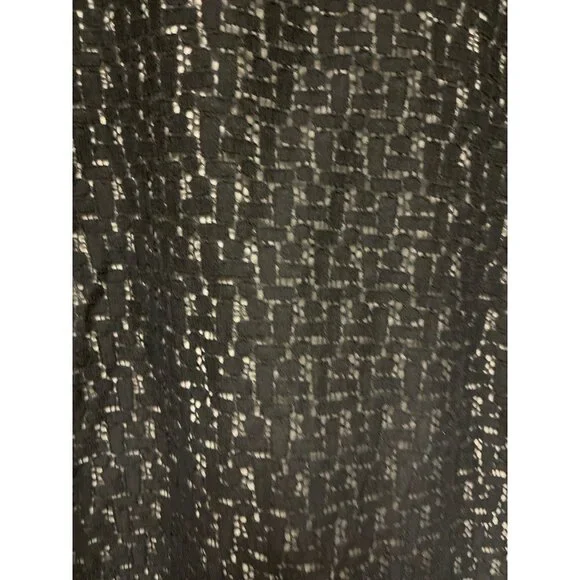 Ann Taylor Black Crochet Overlay Sleeveless Tank Top Shirt Women's Size Medium - Picture 4 of 7